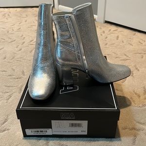 Sparkle booties!